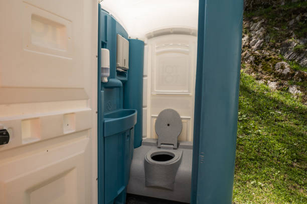 Best Porta potty delivery and setup  in Scotia, NY